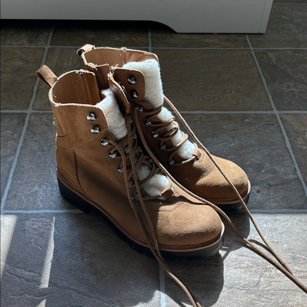 Indigo Rd. Izma Combat Boots
